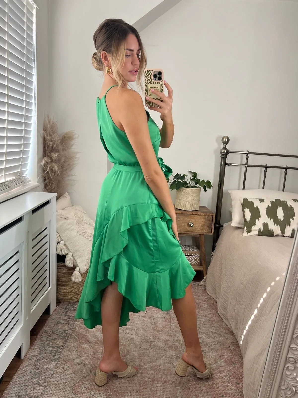 Ariana Halter Frill Dress / Vivid Green