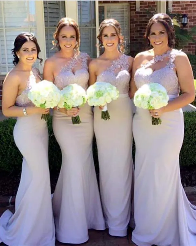 Elegant Lace Appliques Mermaid Style One Shoulder Bridesmaid Dresses