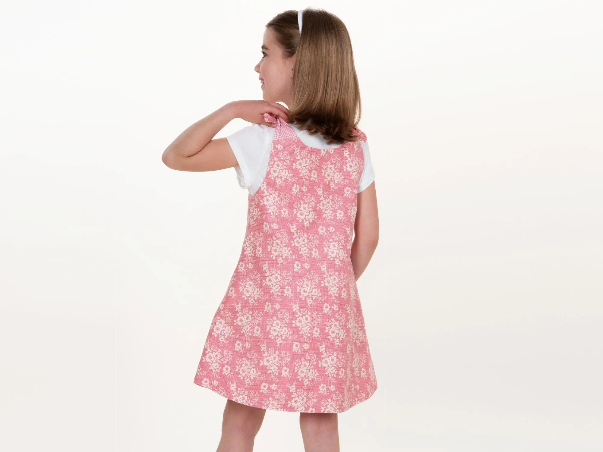 Girls pinafore dress sewing pattern ebook pdf JULE from Patternforkids